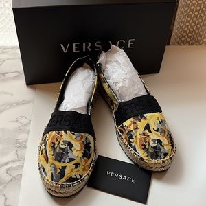 NWT Versace baroque espadrille